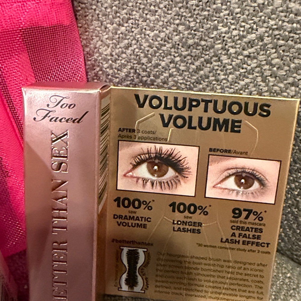 Too Faced Pink Beauty Essentials Set - Picture 4 of 6